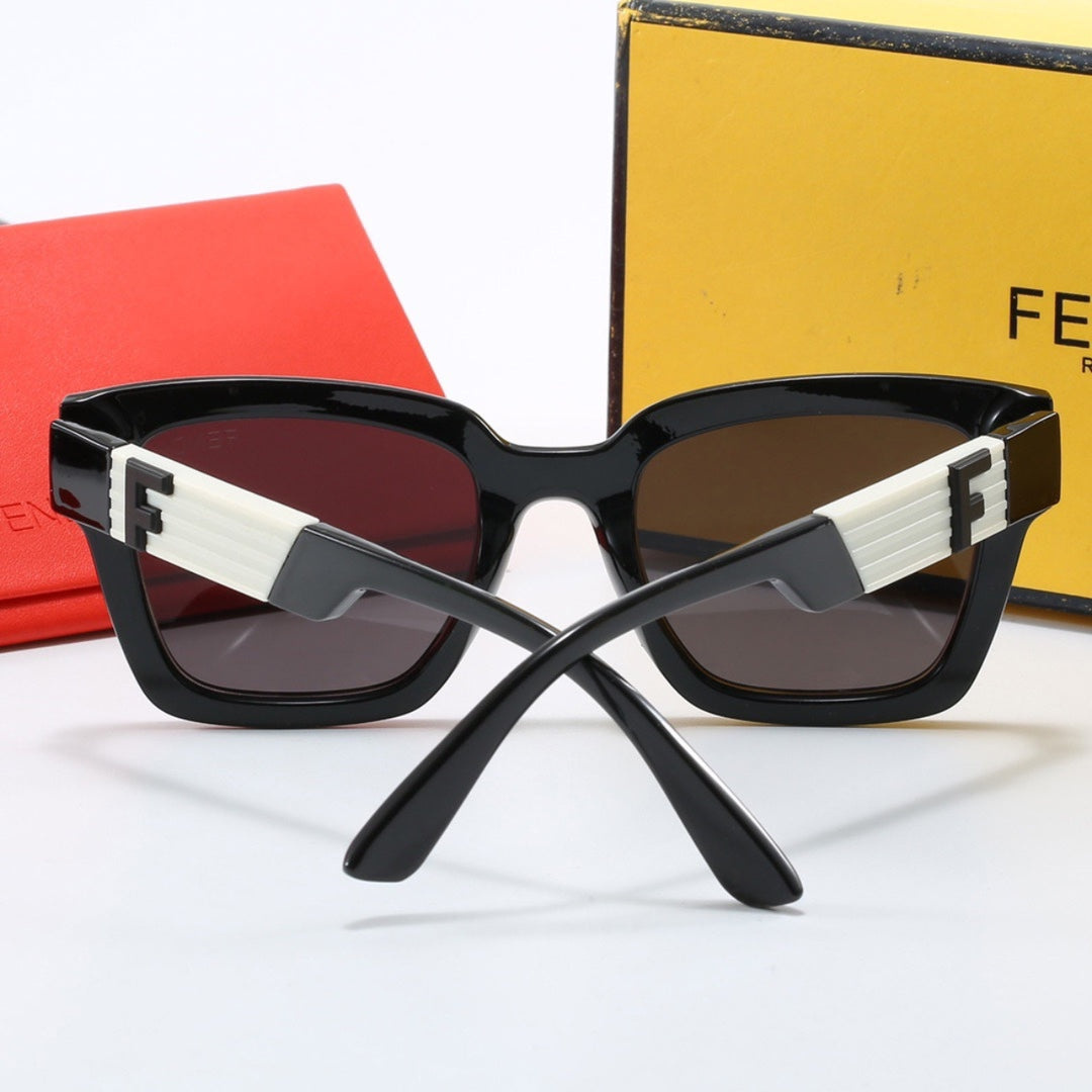 Dashing Wayfarer Sunglasses