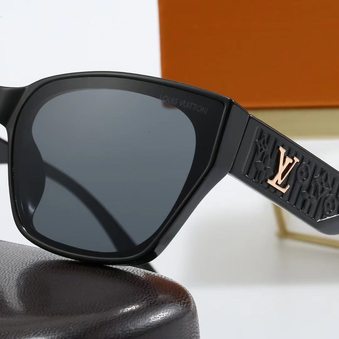 Classic Wayfarer Sunglasses