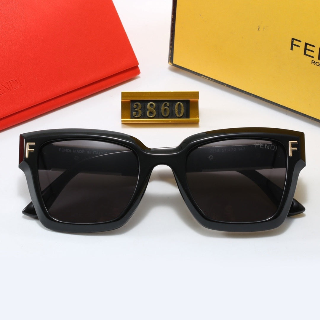 Dashing Wayfarer Sunglasses