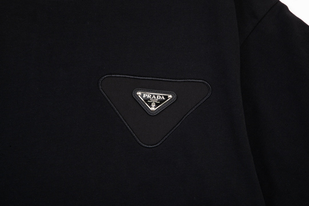 Metal Label Embroidery T Shirt